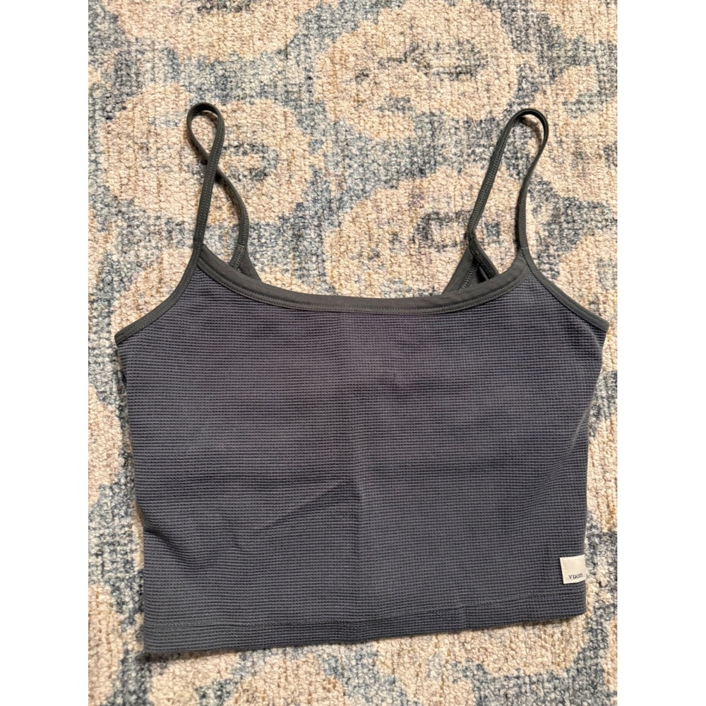 Vuori Bayview Thermal Crop Tank Small Excellent Condition with Tiny Snag - Picture 2 of 6